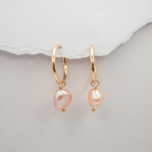 Hoop pink pearly girlie